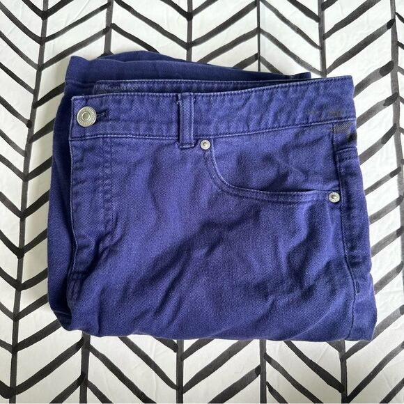 Izod Size 14 Deep Purple Bermuda Denim Shorts - Picture 1 of 5